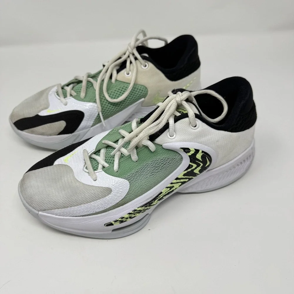 Nike zoom freak